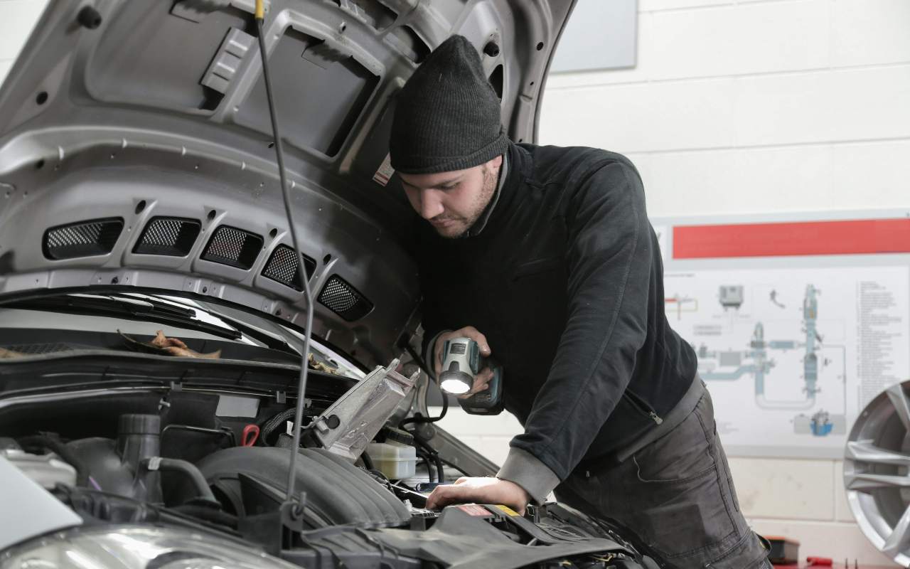 servis motora, automobil, kvarovi